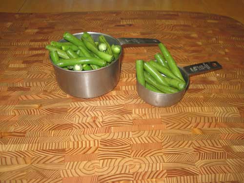 green-beans-snapped.jpg