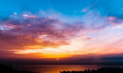 Peaceful Sunrise Over a Lake